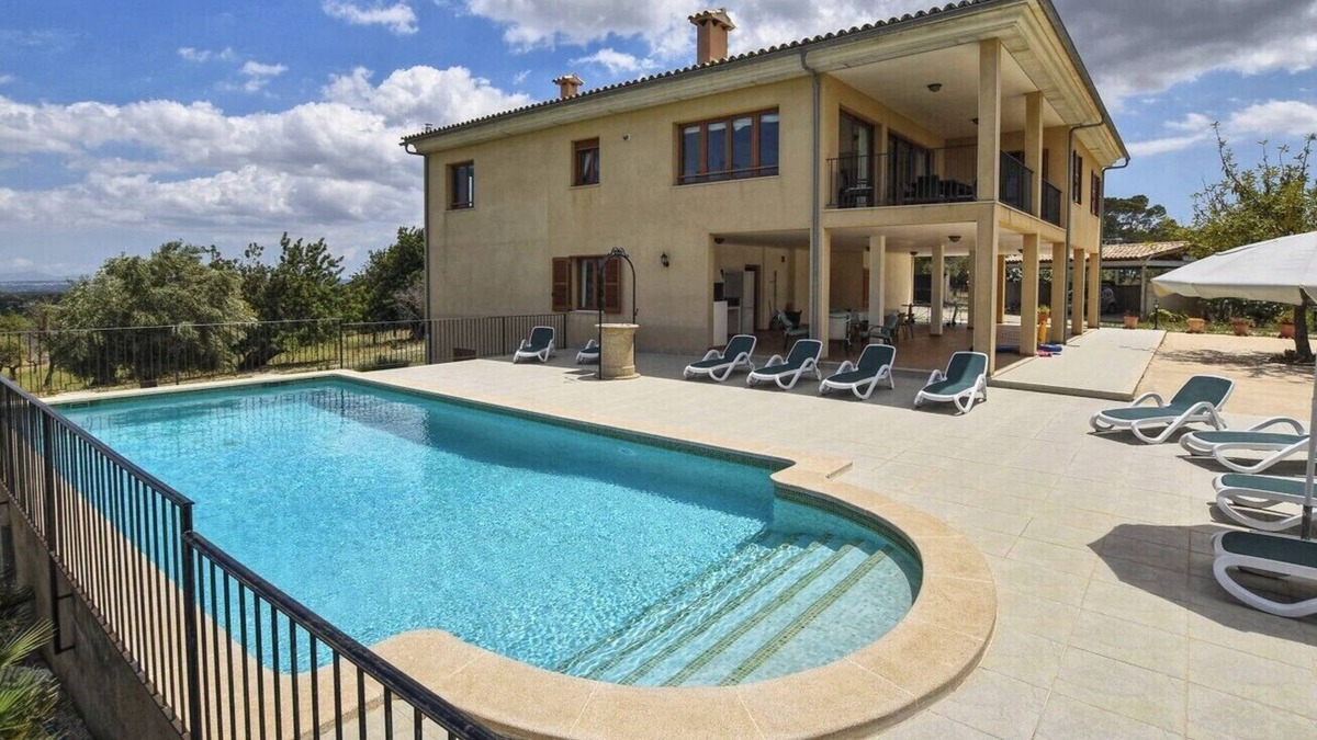 Moscari House | Holiday Home 'Sastre Blanquer' with Mountain View, Wi-Fi and Air Conditioning
