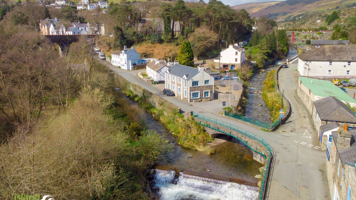 Laxey Apartment | Holiday home sleeping 4 in 2 bedrooms