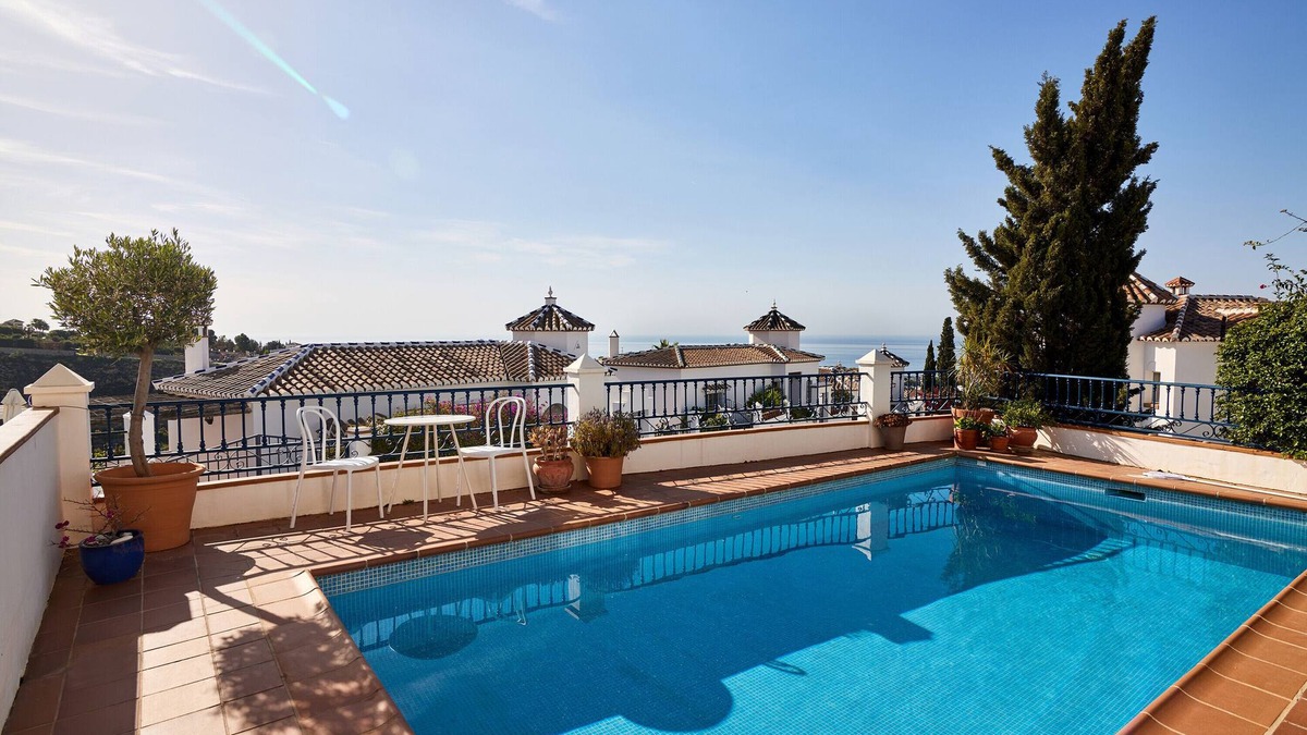 Frigiliana House | Holiday Home "Stunning Villa with Private Pool", Sea View & Wi-Fi