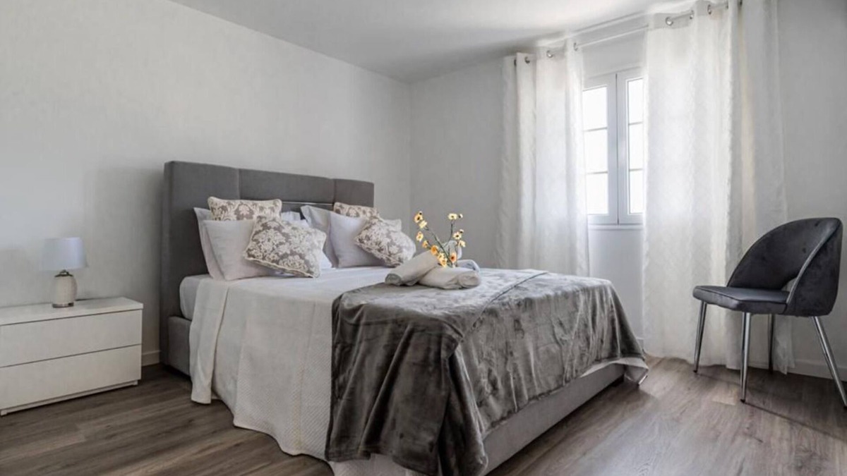 Camacha House | Holiday Home "Sweet Home Madeira" with Sea View, Private Terrace & Wi-Fi