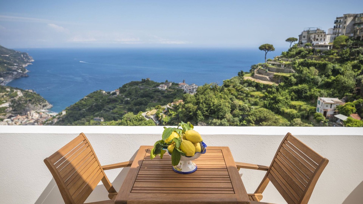 Ravello House | HOLIDAY HOME THE CORNER OF DREAMS WITH OCEAN VIEW
