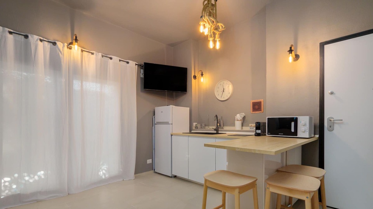Portisco House | Holiday Home "Urbansea Bilo" with Garden, Terrace & Wi-Fi