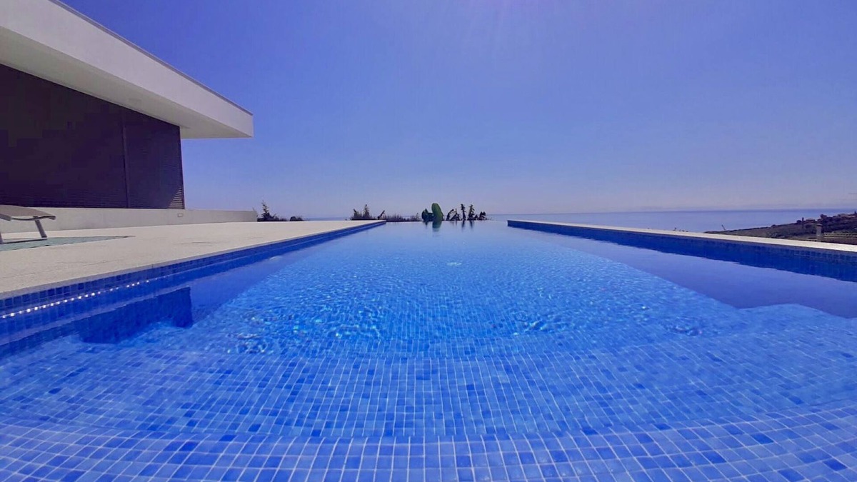 Estrela da Calheta House | Holiday Home "Villa Camacho xxviii - Vargem House" with Sea View, Pool & Wi-Fi