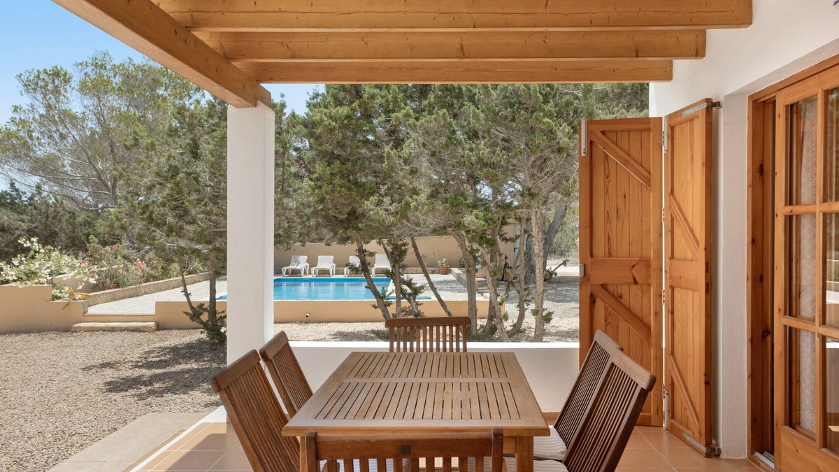 Formentera House | Holiday Home 'Victor' with Private Pool, Private Terrace and Wi-Fi