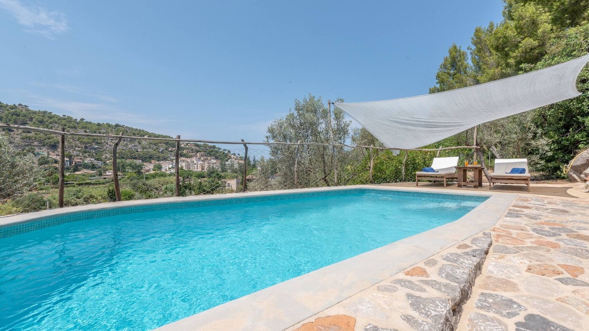 Puerto de Soller House | Holiday Home “Villa Cami de la Mar” with Mountain View, Wi-Fi, Garden & Terrace