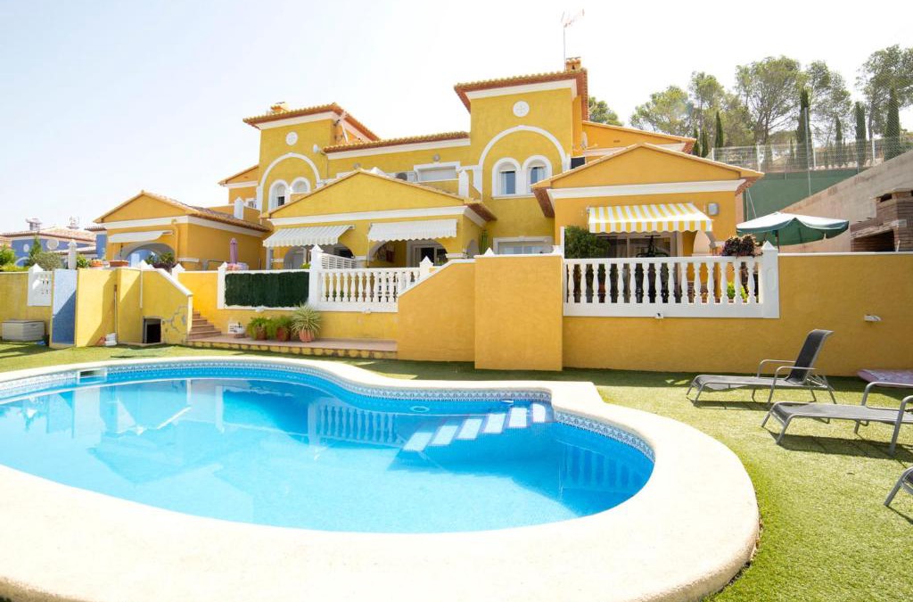 Empedrola House | Holiday Home Villa Holidays Always by Interhome
