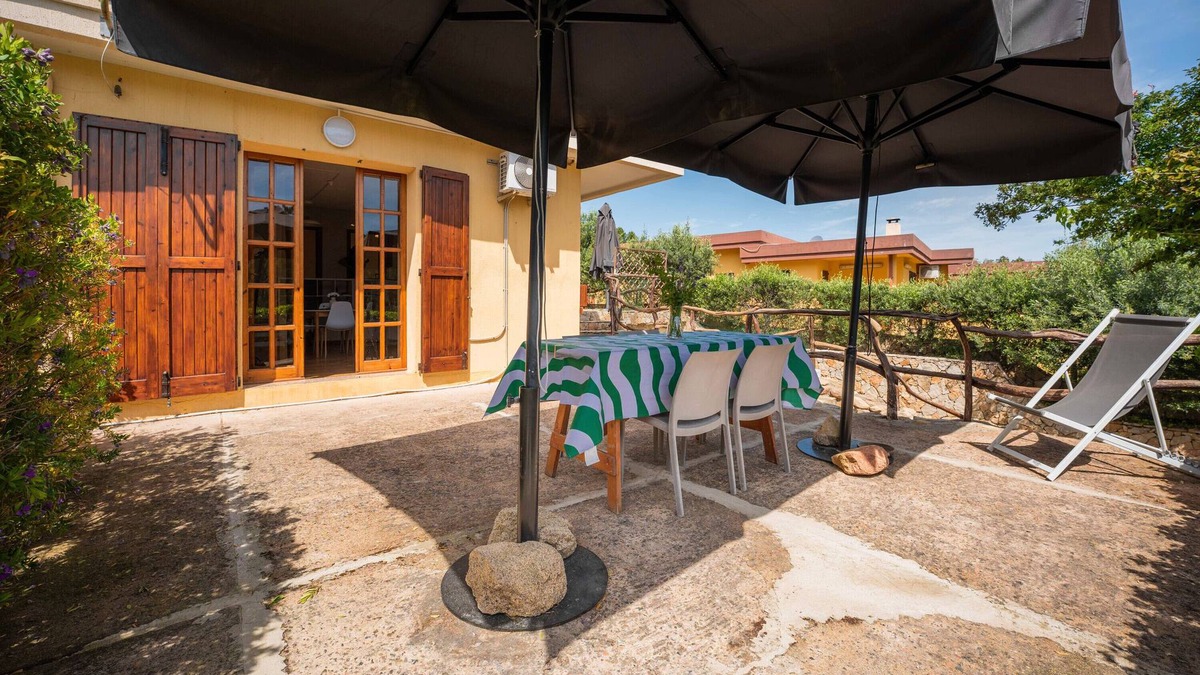 Cala Sinzias House | Holiday Home 'Villa Costa Paradiso Del Sud' with Sea View, Terrace and Air Conditioning