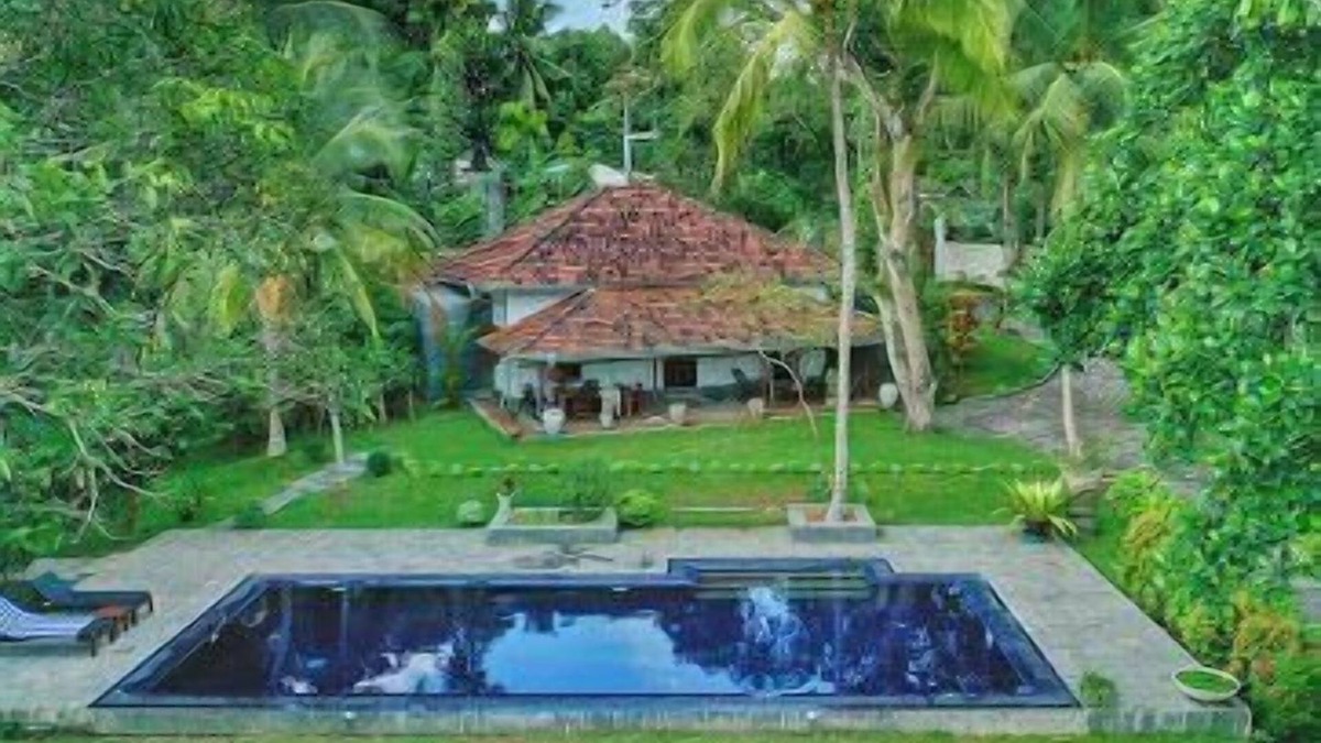 Ambalangoda House | Holiday home "Villa Godahena" with infinity pool