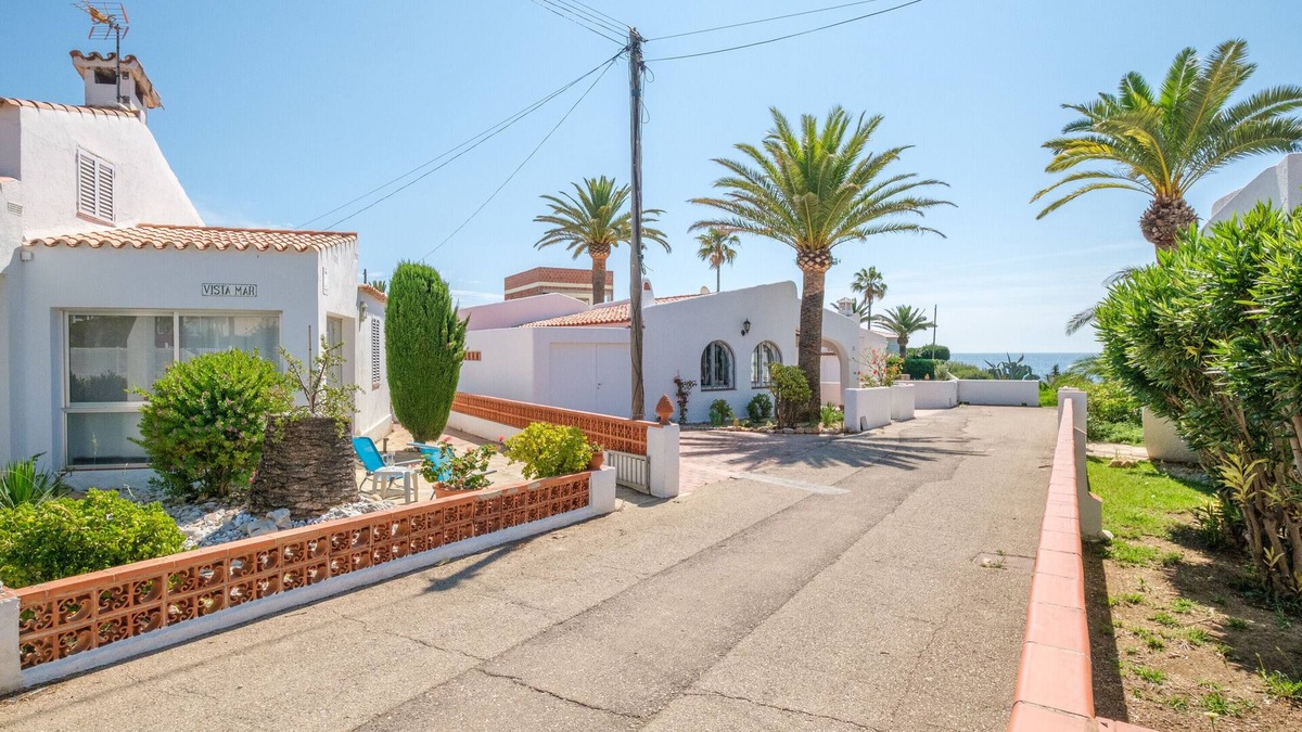 Vinaros House | Holiday home Vistamar 4 with Sea View, Garden & Wi-Fi