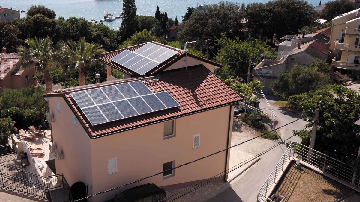 Rab Town House | Holiday home with outdoor swimming pool and sauna