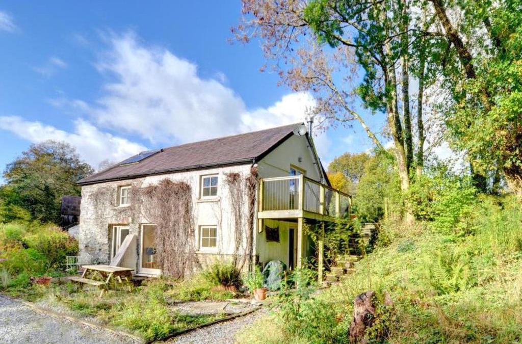 Pumpsaint House | Holiday Home Windmill by Interhome