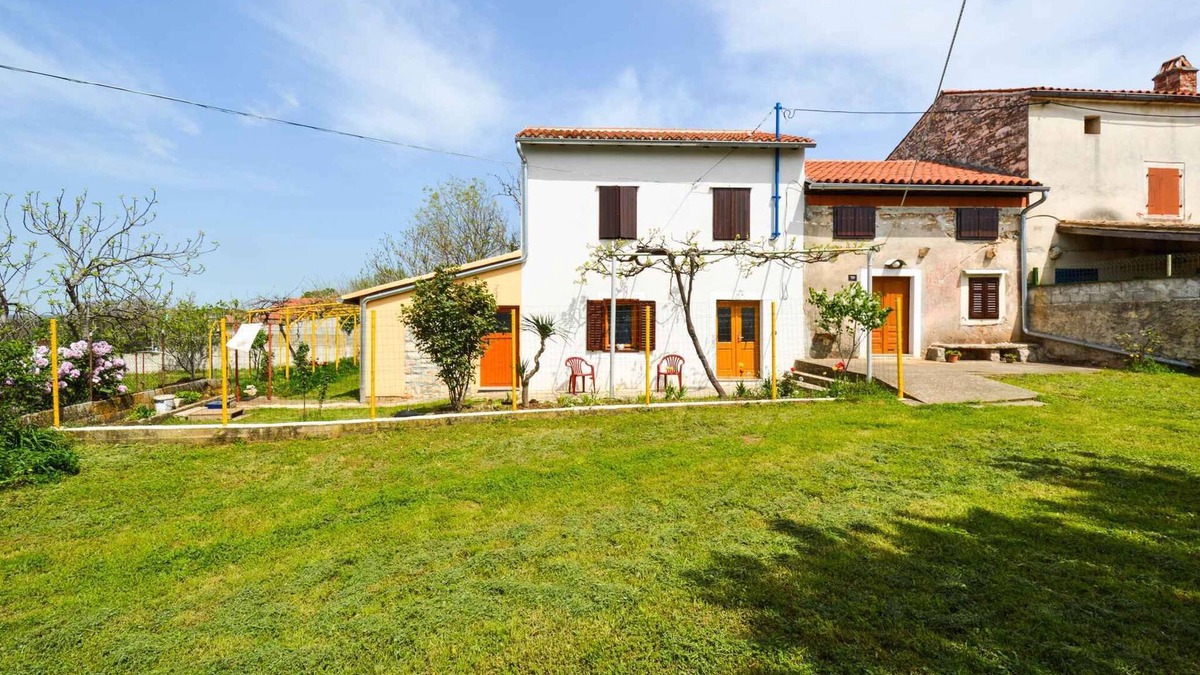 Jadreski House | Holiday home With closed ground
