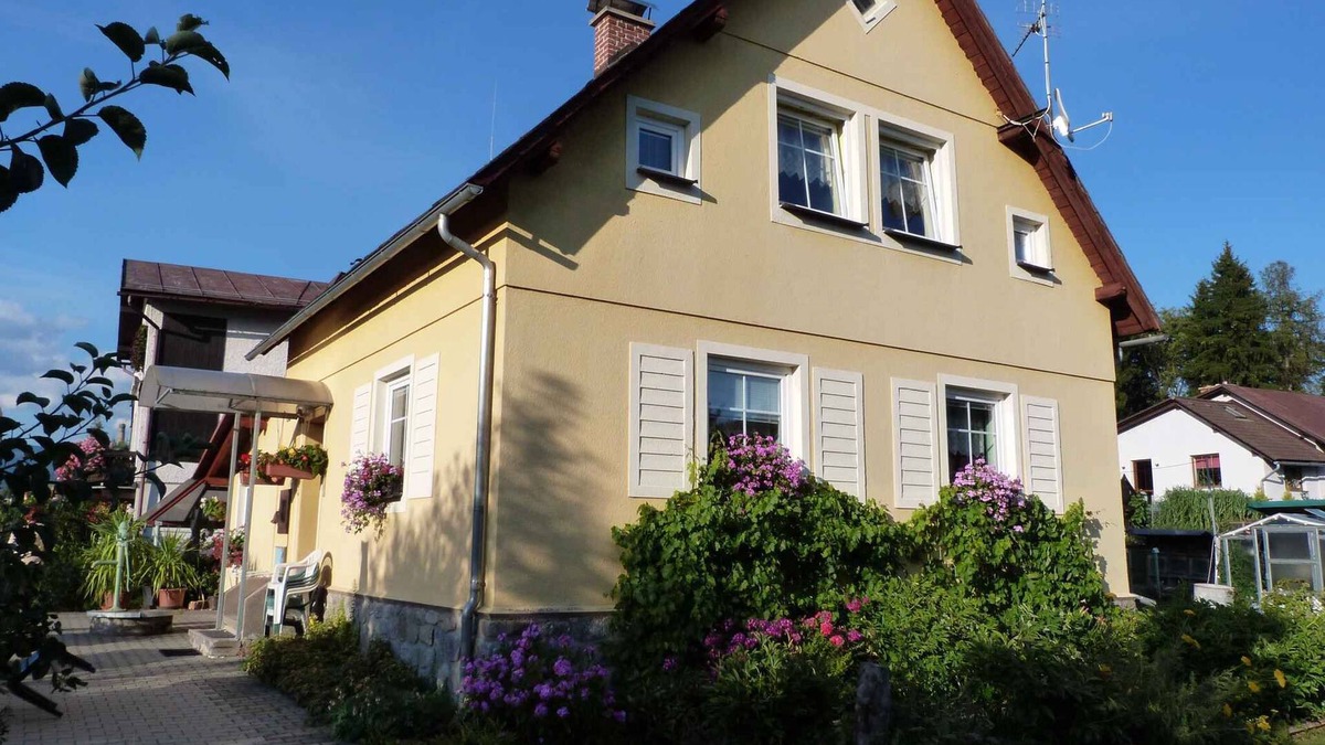 Vrchlabi House | Holiday home with corner bathtub in Riesengebirge
