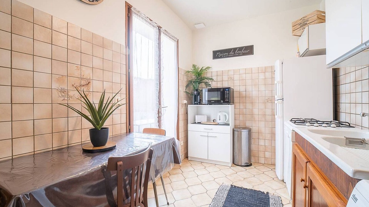 Ceret House | Holiday Home with Garden in the Heart of Céret