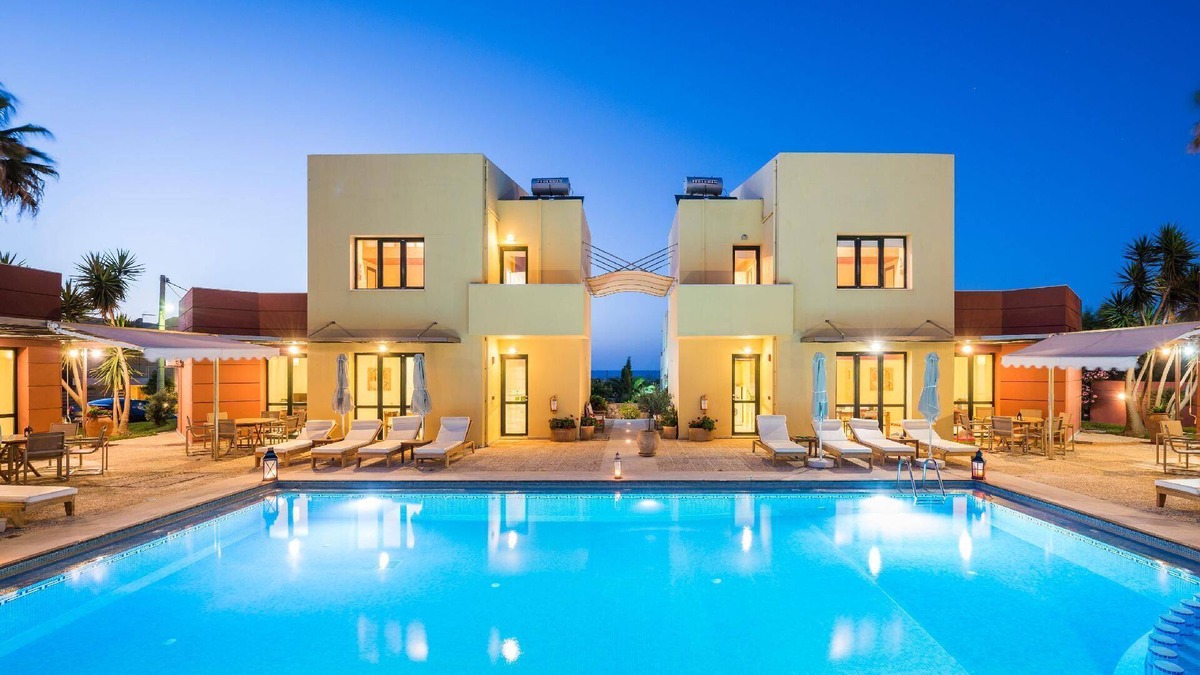 Maleme House | Holiday home with communal pool