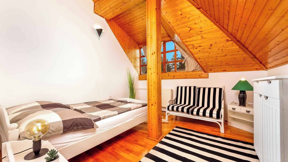 Balatonbereny House | Holiday home with outdoor pool and air conditioning
