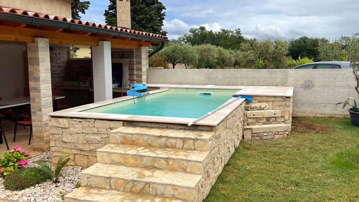 Savudrija House | Holiday home with pool near the beach
