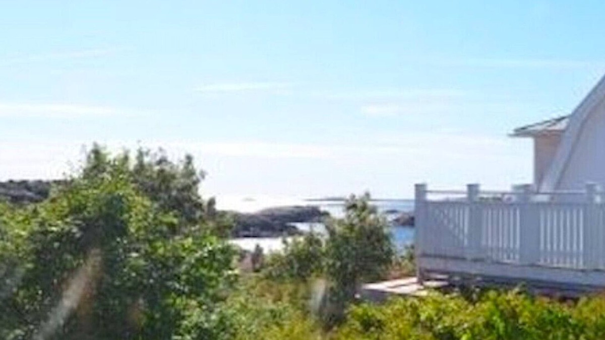 Lysekil Ski Chalet | Holiday home with sea views in Lysekil's most popular area, Gamlestan