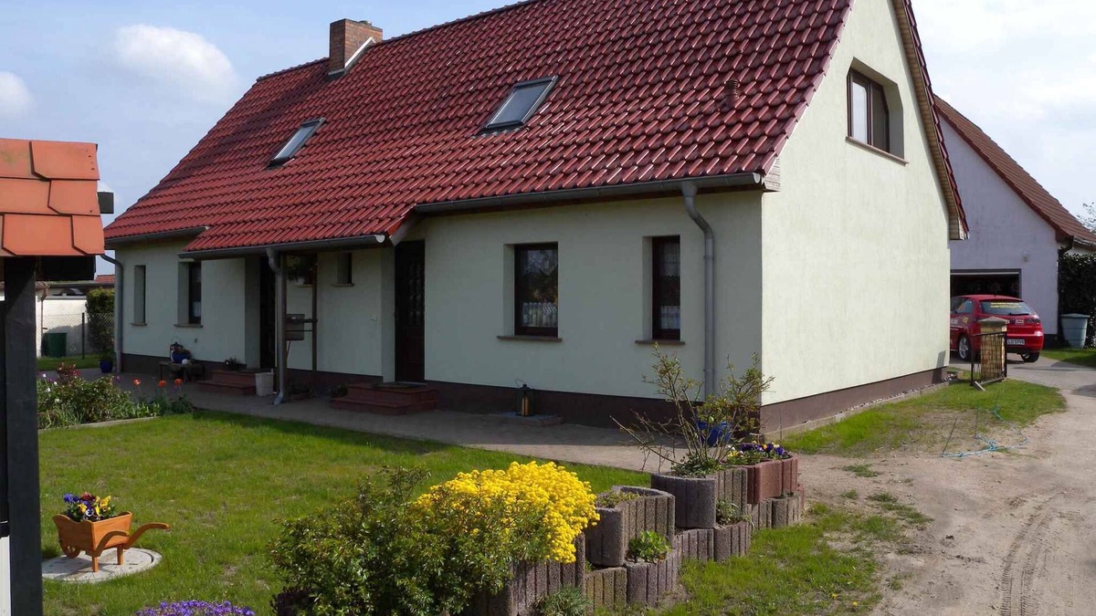 Bergen auf Ruegen House | Holiday home with terrace and garden