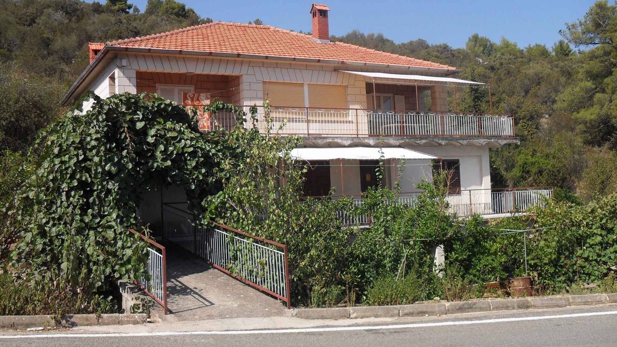 Island Dugi Otok House | Holiday home with terrace and barbecue