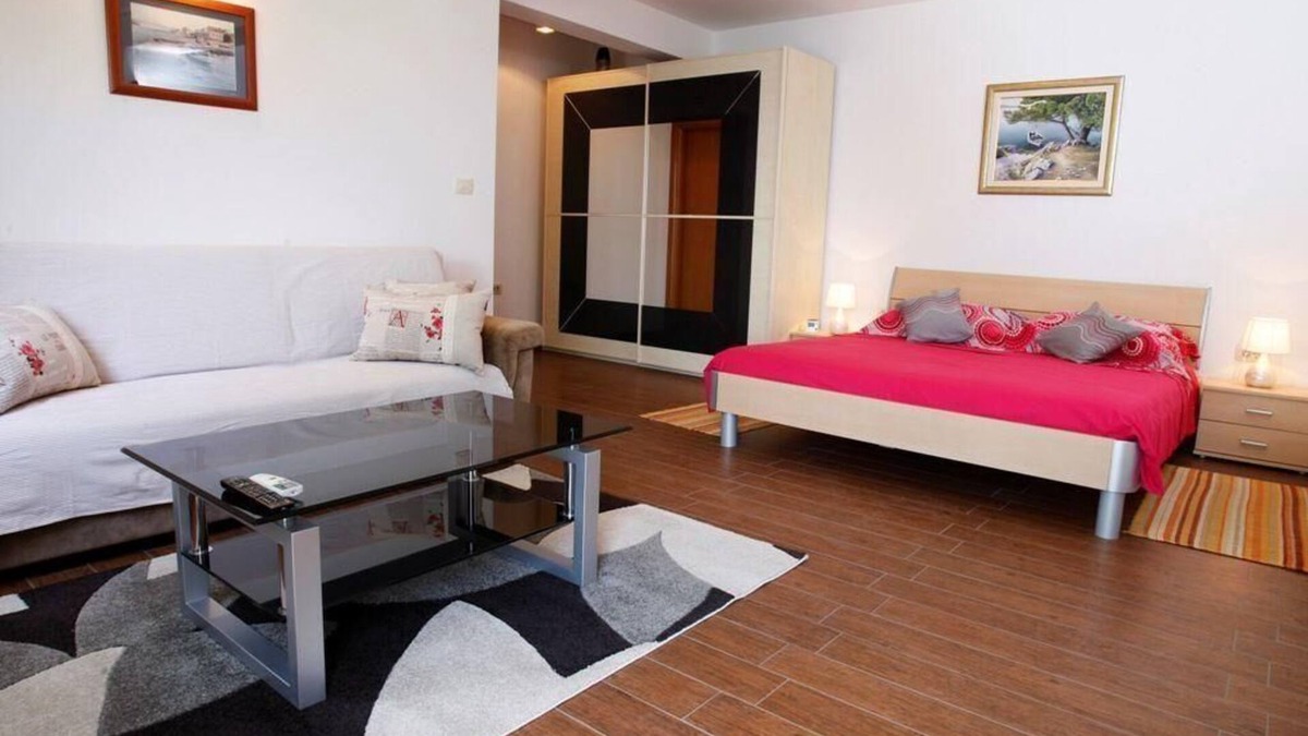 Medici House | Holiday home with view of the water