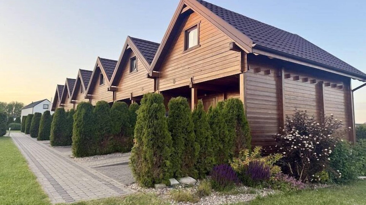 Mielno House | Holiday homes with pool, Mielenko