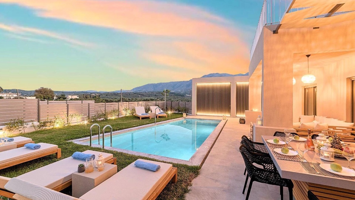 Asprouliani House | Holiday house Yeoryioupolis Kriti for 1 - 22 persons with 7 bedrooms - Holiday house