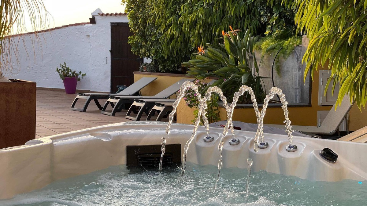 Agaete House | Holiday house Agaete for 1 - 7 persons with 3 bedrooms - Holiday house