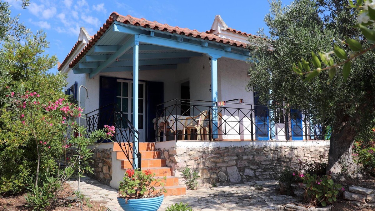 Kompi House | Holiday house amid olive groves, sea view, wifi | Messenia, Peloponnese