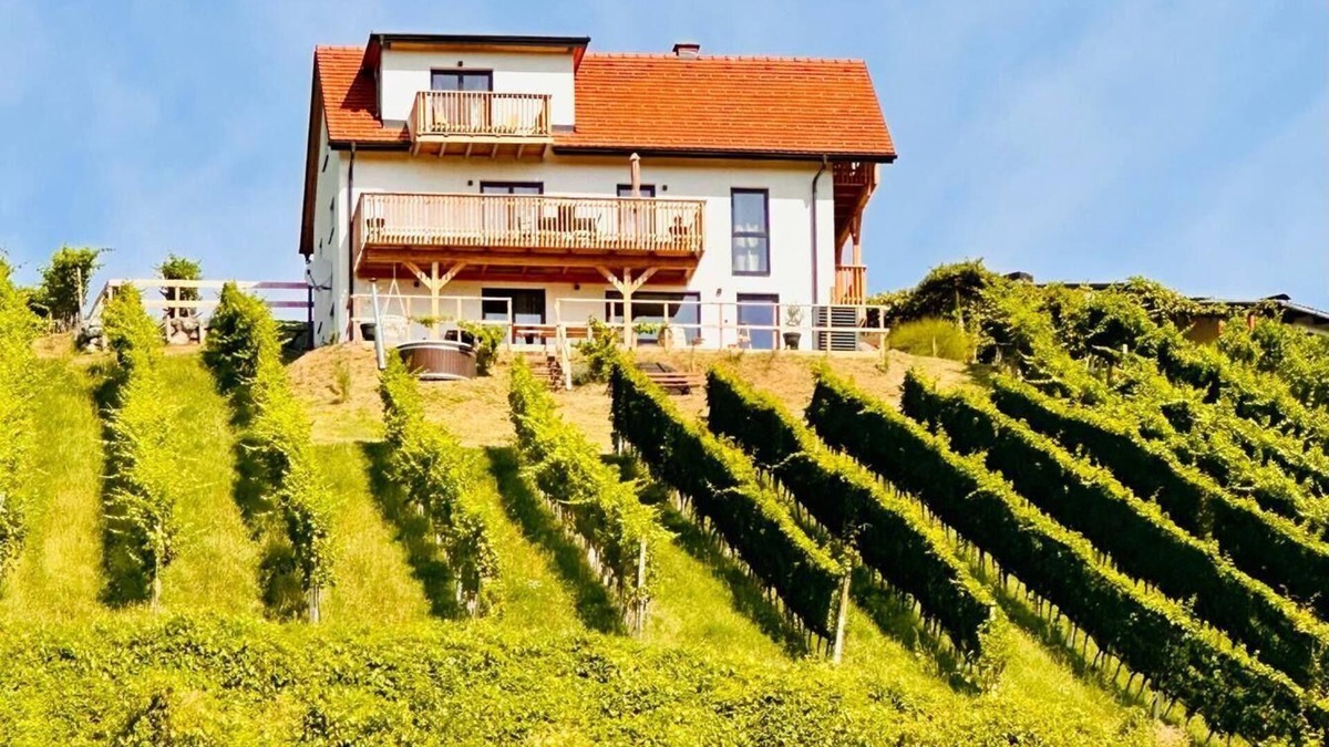 Sankt Anna am Aigen House | Holiday house St. Anna am Aigen for 1 - 9 persons with 4 bedrooms - Holiday house