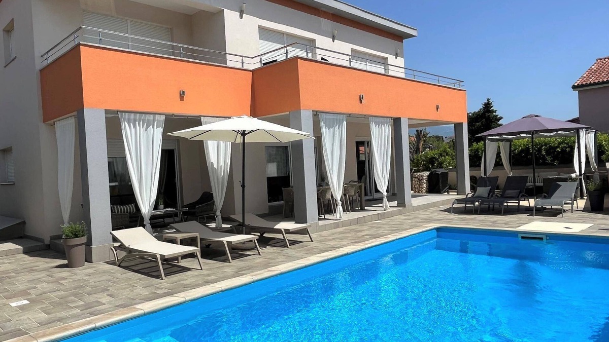 Rab House | Holiday house Barbat na Rabu for 1 - 9 persons with 4 bedrooms - Holiday house