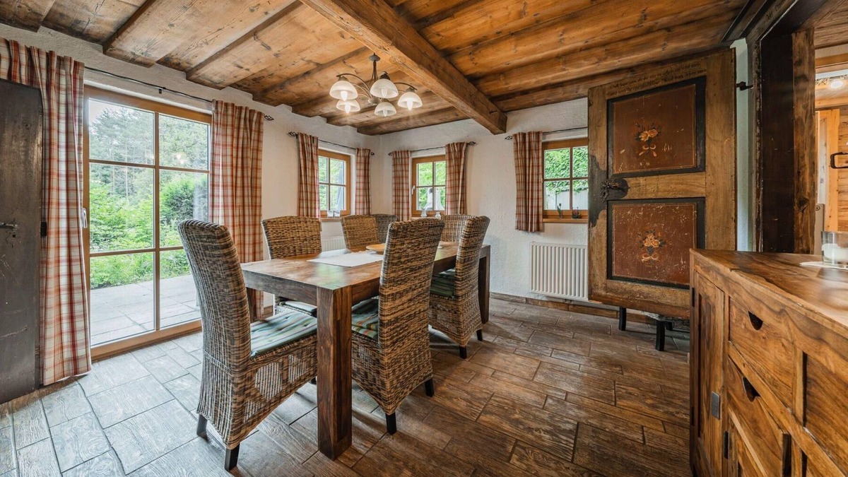 Bad Goisern House | Holiday house Bad Goisern for 1 - 8 persons with 4 bedrooms - Holiday home
