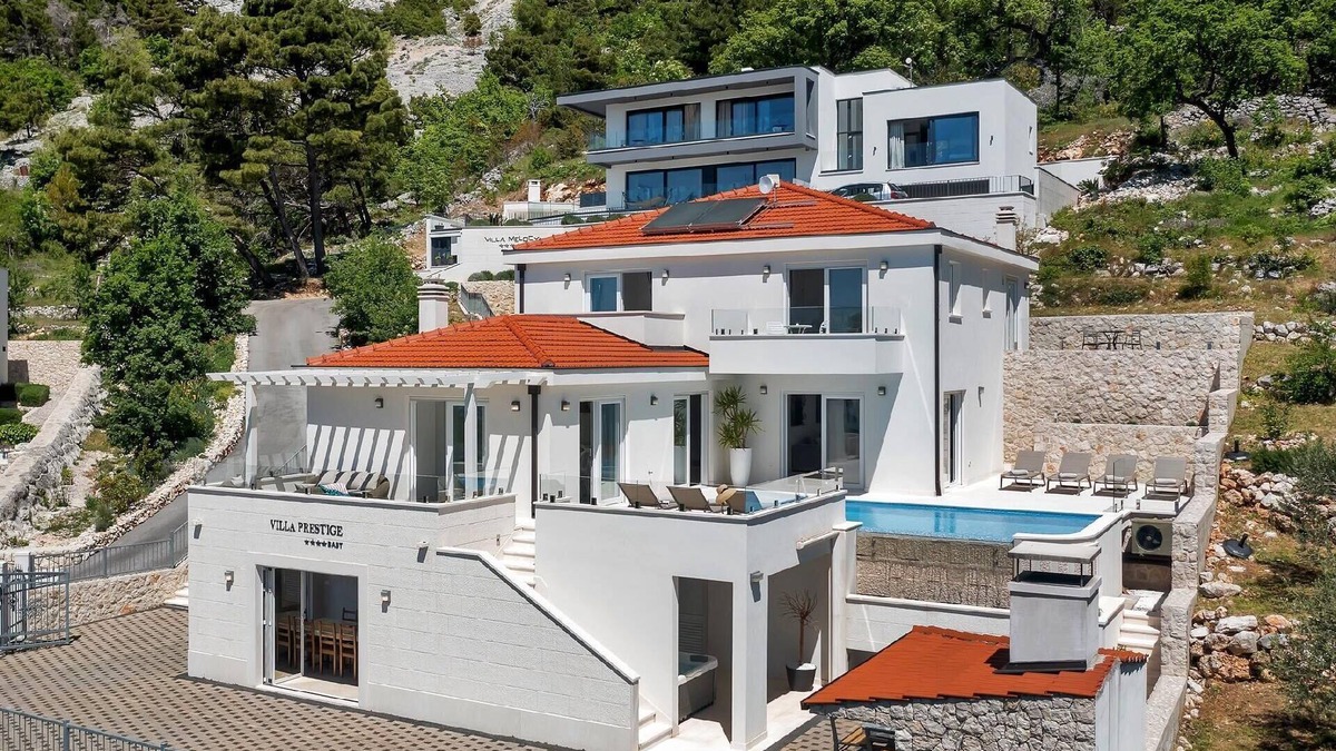 Bast House | Holiday house Bast for 1 - 10 persons with 5 bedrooms - Row house