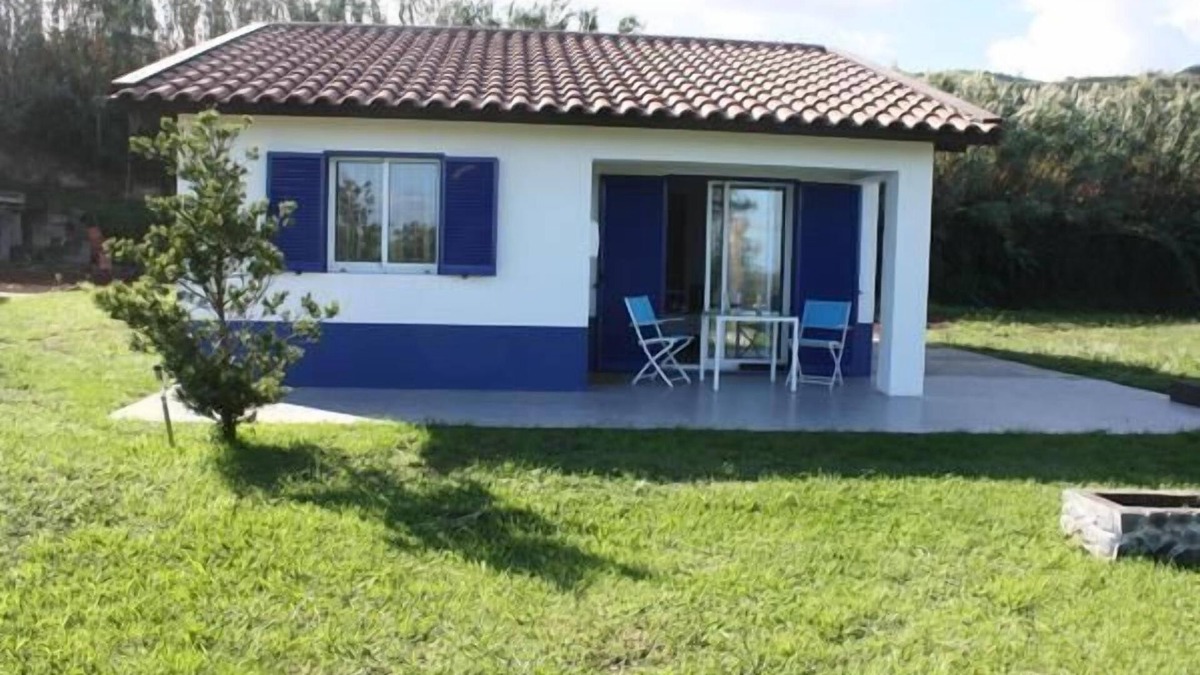 Ponta Delgada House | Holiday house Bretanha for 1 - 2 persons with 1 bedroom - Holiday home