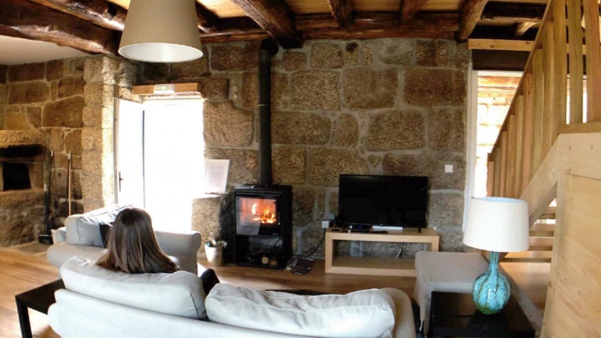 Casteloes House | Holiday house Bustelo for 1 - 4 persons with 2 bedrooms - Holiday home