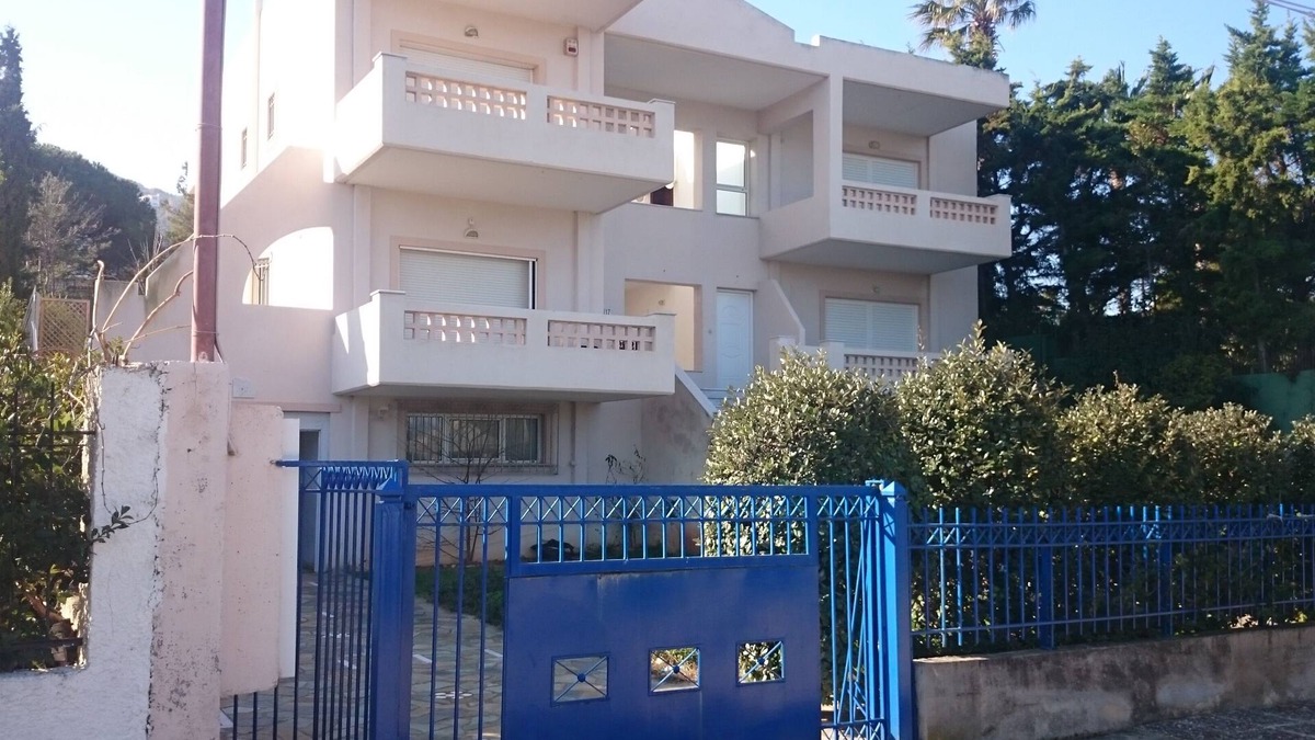 Markopoulo Mesogaias House | Holiday house by the sea in Vravrona Athens Greece