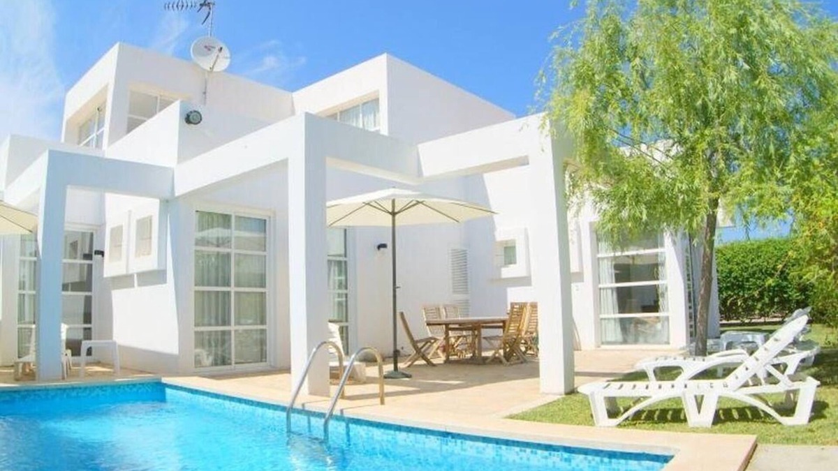 Can Picafort House | Holiday house Can Picafort for 1 - 8 persons with 4 bedrooms - Holiday house