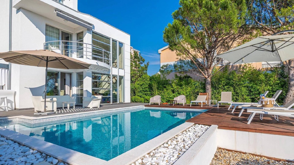 Dramalj House | Holiday house Dramalj for 2 - 8 persons with 4 bedrooms - Holiday home