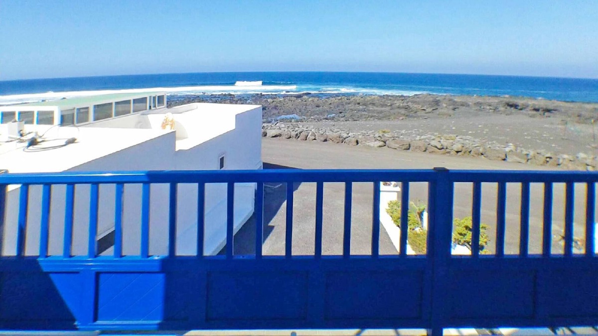 El Golfo House | Holiday house El Golfo for 1 - 6 persons with 4 bedrooms - Holiday home