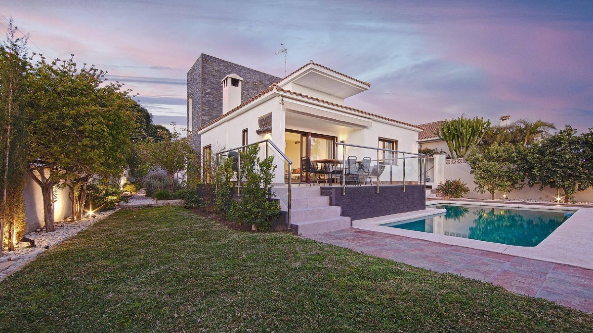 Urbanizacion Costabella House | Holiday house Elveria for 1 - 6 persons with 3 bedrooms - Holiday home