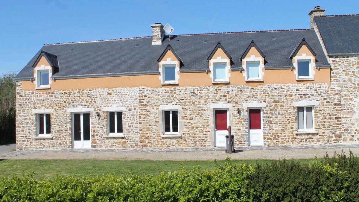 Saint-Maurice-en-Cotentin House | Holiday house for 10 persons approx. 180 qm in Saint-Maurice-en-Cotentin, Normandy (Manche)