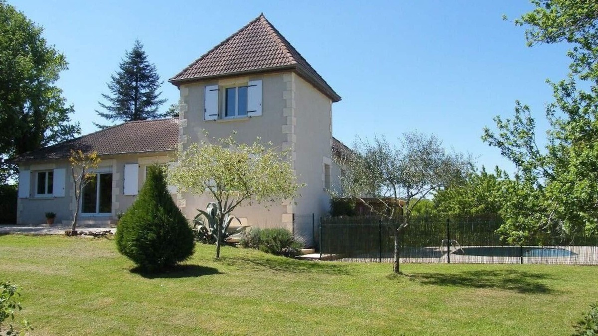Brignac-la-Plaine House | Holiday house Brignac la Plaine for 1 - 8 persons with 4 bedrooms - Holiday house