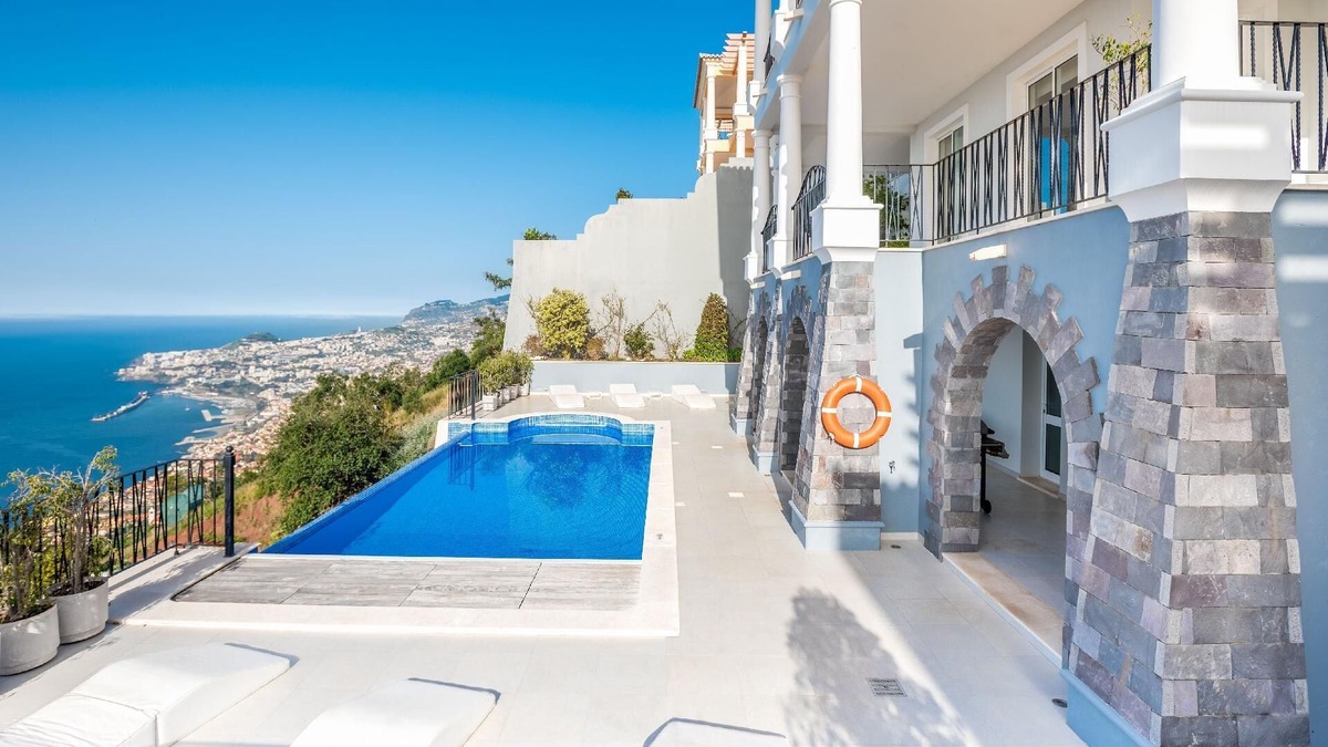 Sao Goncalo House | Holiday house Funchal for 1 - 8 persons with 4 bedrooms - Holiday house