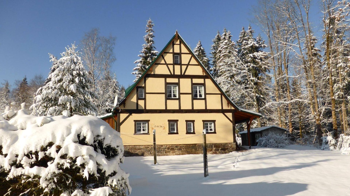Auerbach House | Holiday house Grünheide for 1 - 6 persons with 3 bedrooms - Holiday home