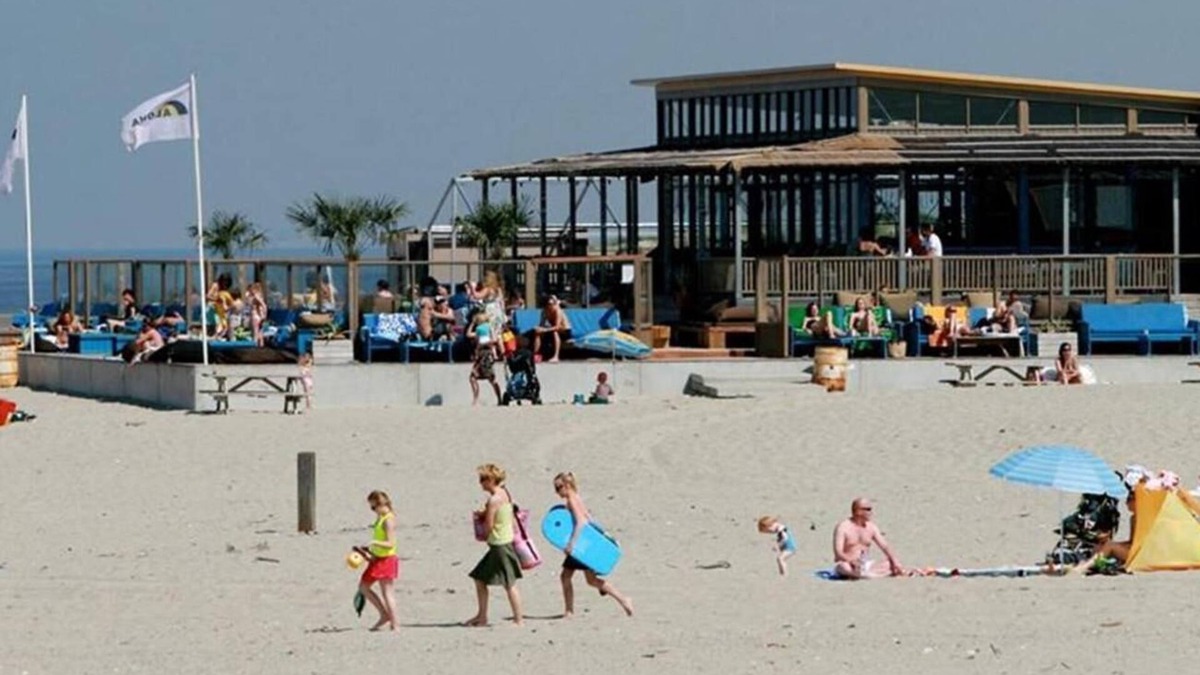 IJmuiden House | Holiday house IJmuiden for 1 - 3 persons with 2 bedrooms - Holiday home