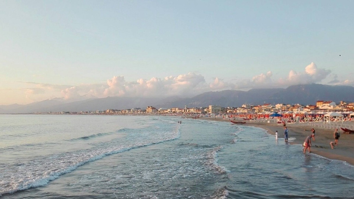 Camaiore House | Holiday house in a quiet village with garden and balcony.