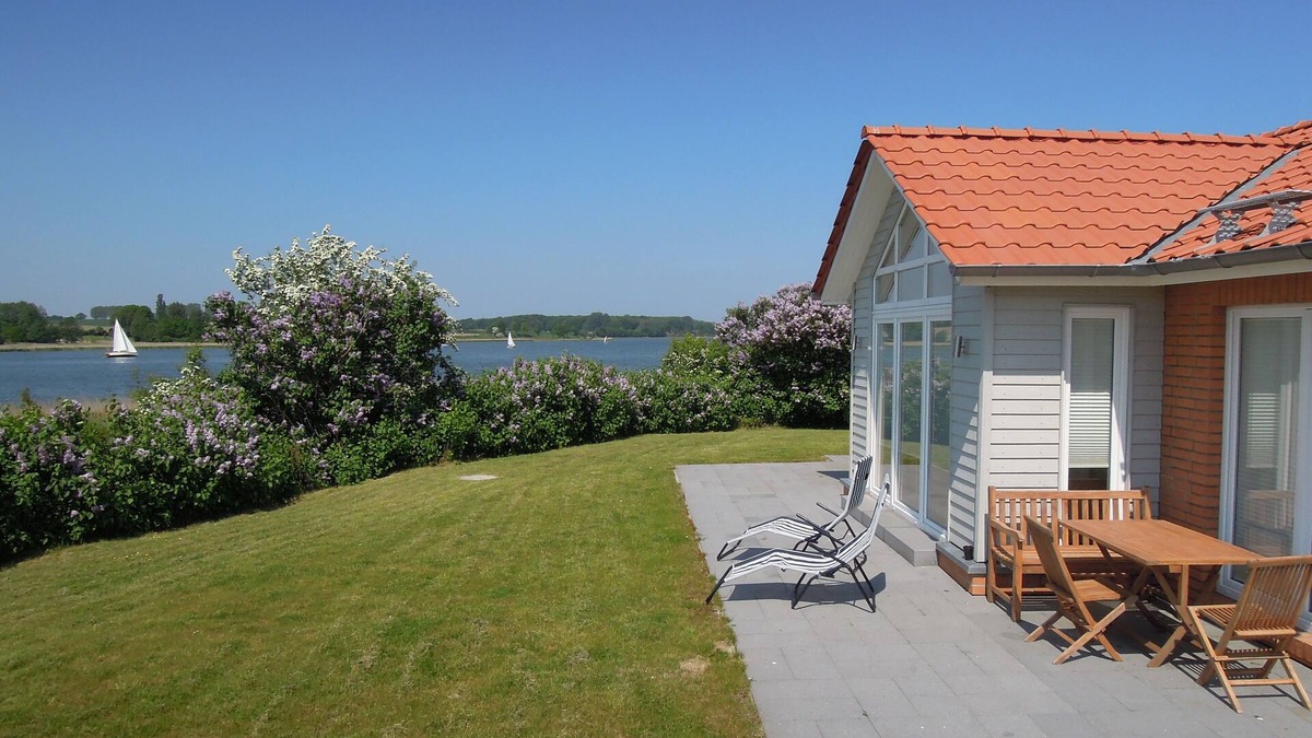 Kosel House | Holiday house in direct water situation | Sauna | Whirlpool | Fireplace | Free Wi-Fi