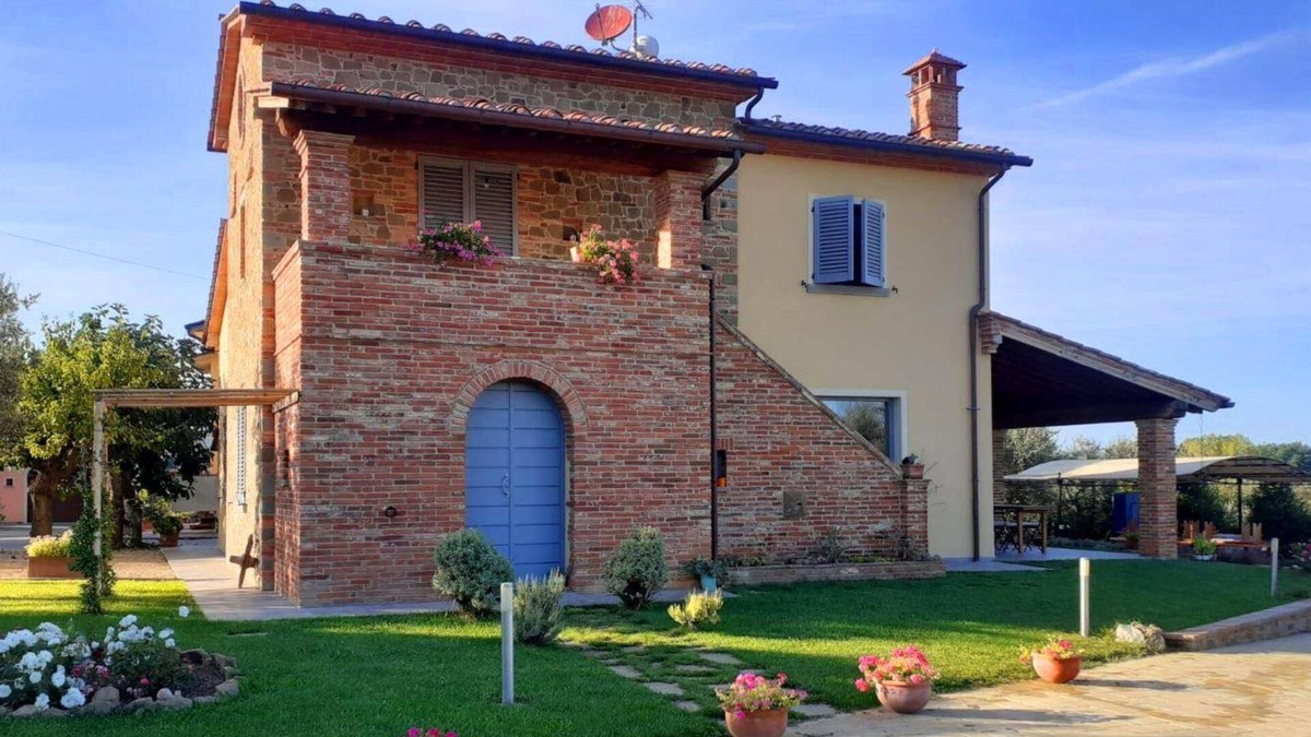 Tegoleto House | Holiday house Monte San Savino for 1 - 6 persons with 3 bedrooms - Holiday home