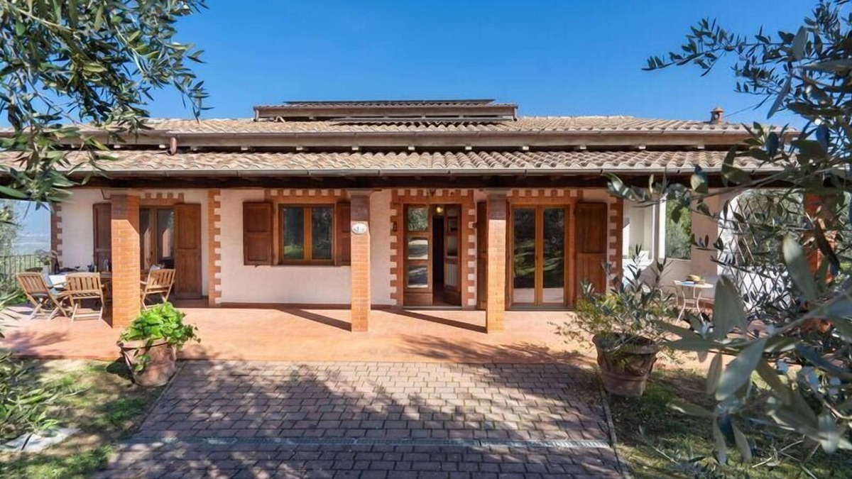 Pergine Valdarno House | Holiday house Pergine Valdarno for 1 - 6 persons with 3 bedrooms - Holiday home