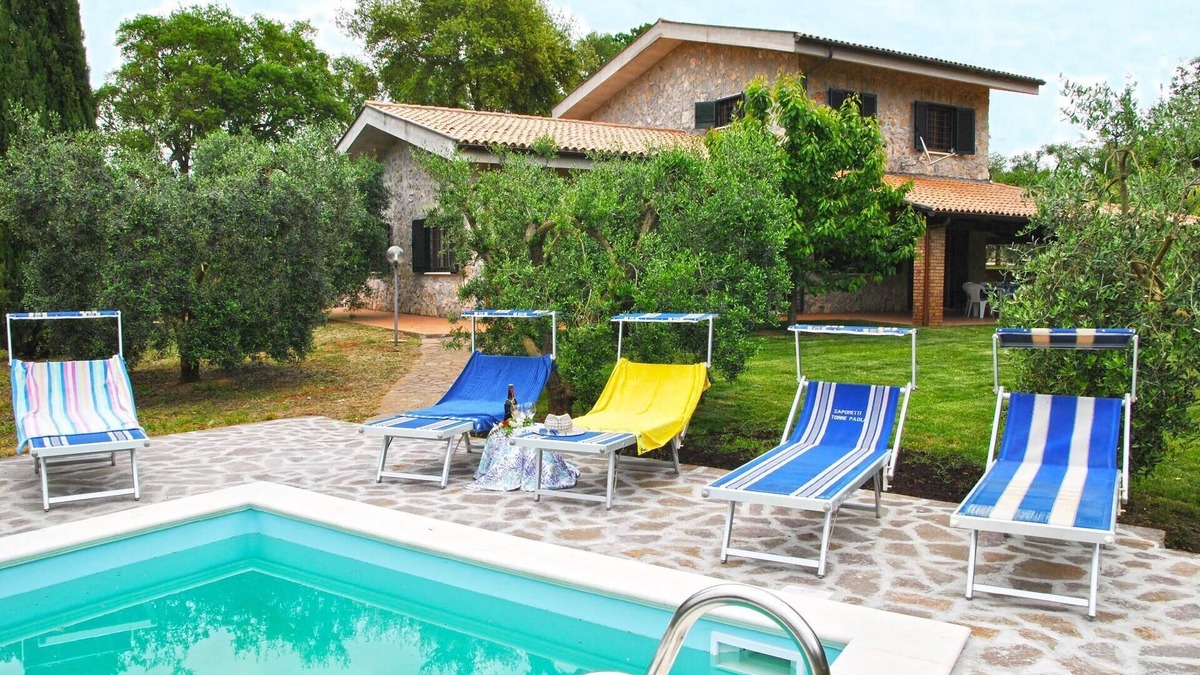 Sperlonga House | Holiday house Itri for 1 - 10 persons with 4 bedrooms - Holiday house